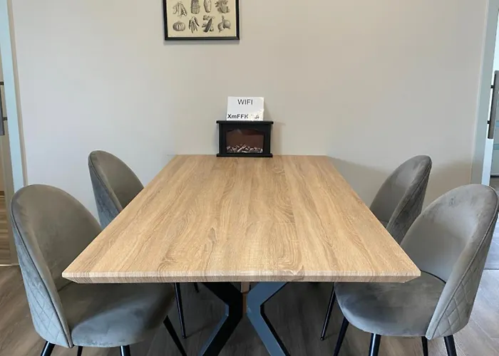 Modern Living In 아파트 *