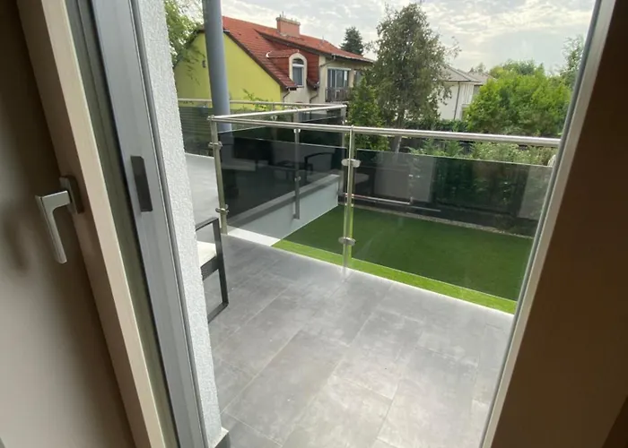 Modern Living In *