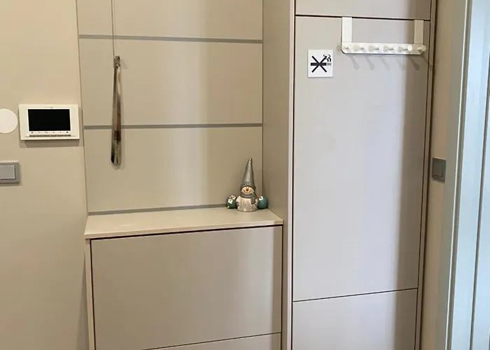 아파트 Modern Living In *